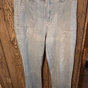 PAIGE Women's Light Denim Straight Leg Jeans!